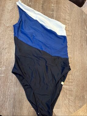 Colorblock One-Shoulder Swimsuit in Black, Royal Blue & White